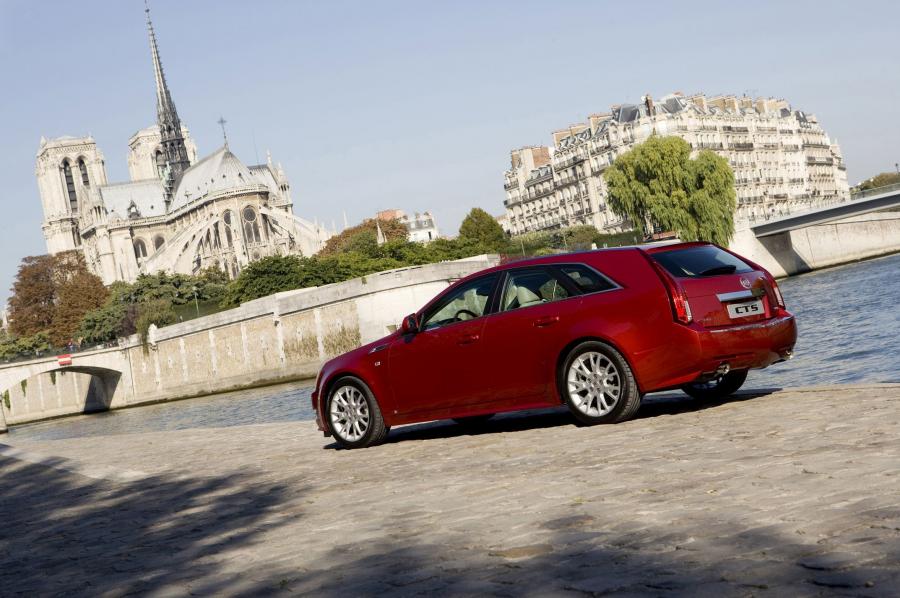  Cadillac CTS Sport Wagon 2008 года  (фото 46 из 68)